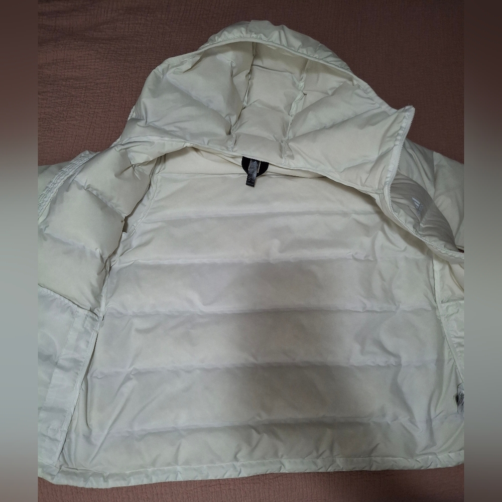 Adidas Helionic Hooded Down Jacket Size Medium GUC - image 5